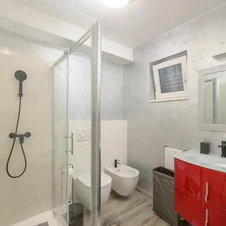 Appartement With Parking Space - 27682